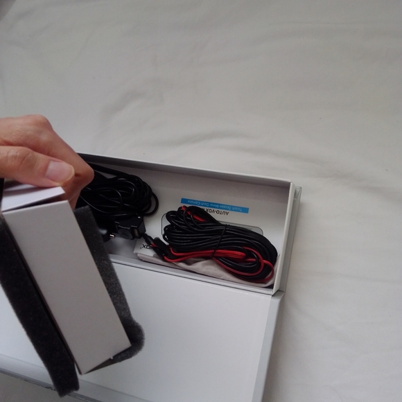 New auto vox car rareview system - Picture 2 of 3